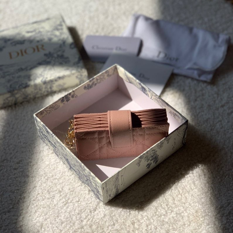 Dior 風琴卡包