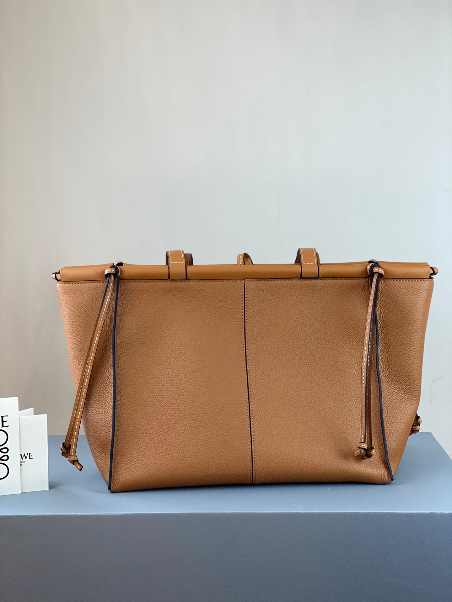 羅L威-Cushion tote 小號