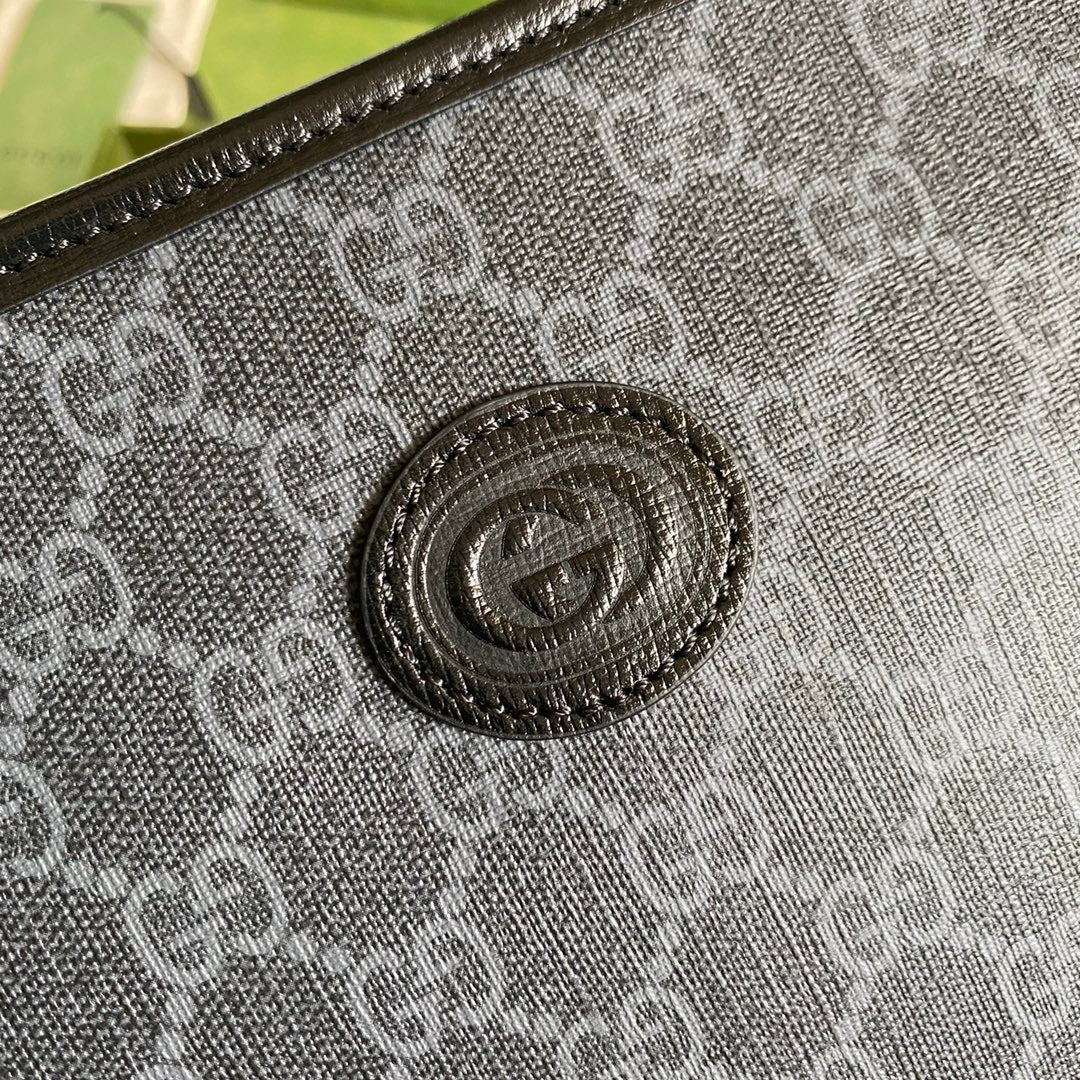Gucci 男款手拿包