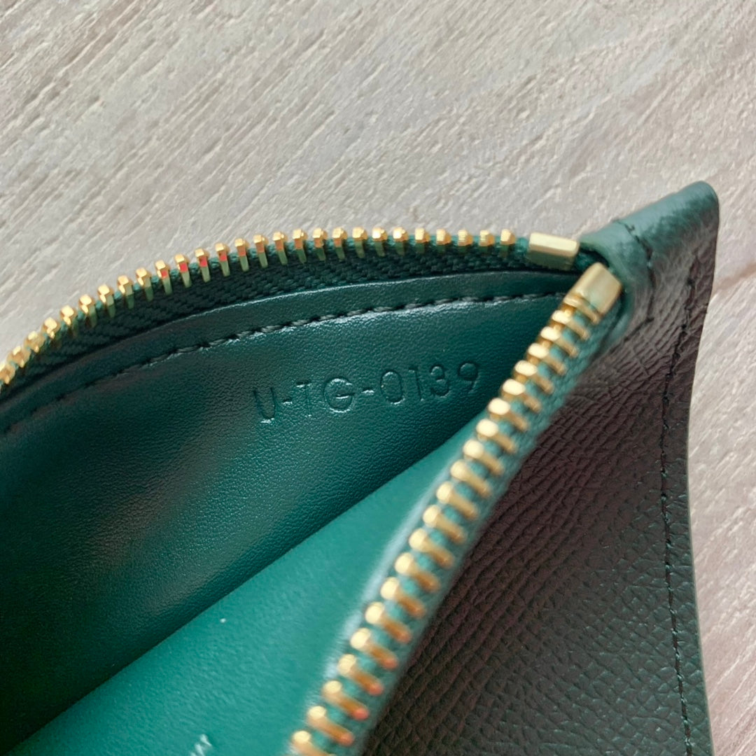 Celine 粒面小牛皮拉鍊卡包-墨綠