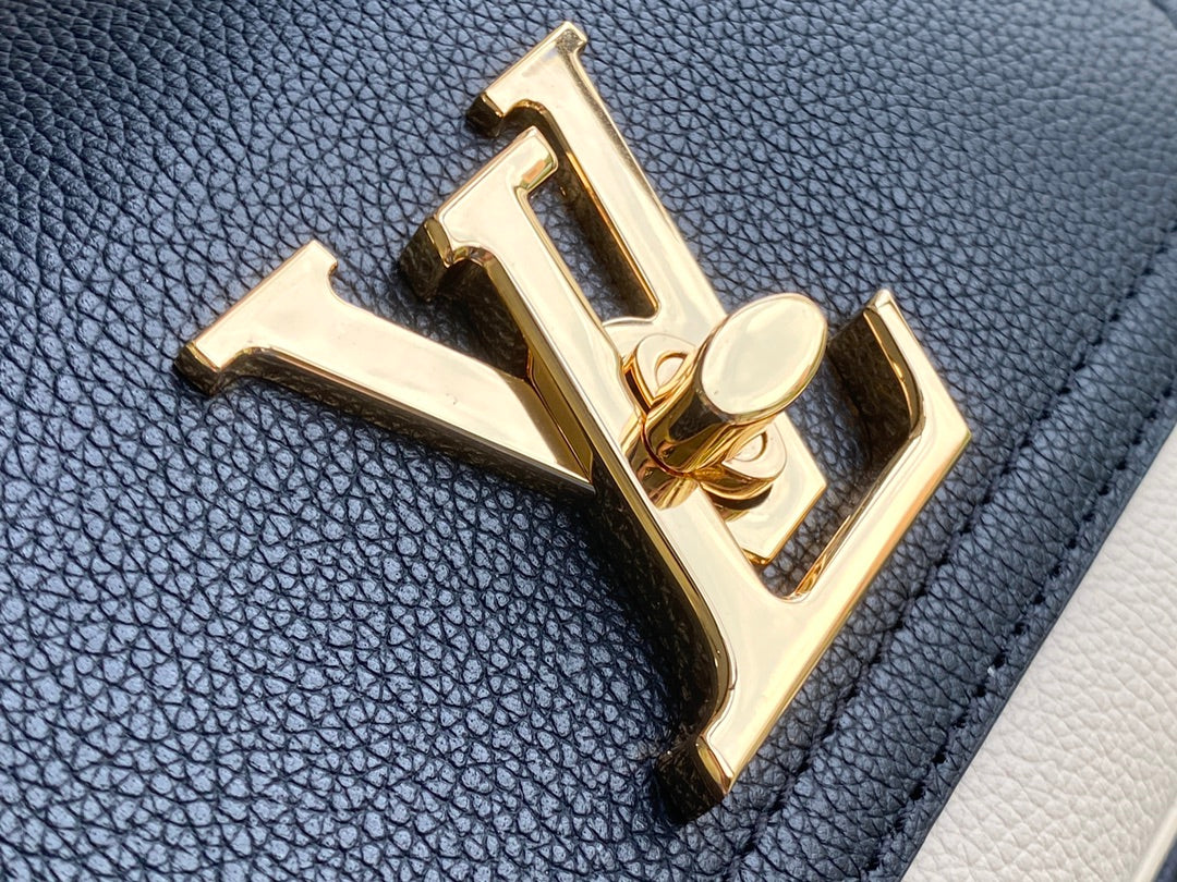 M58557 路L家-Lockme Tender 手袋 黑色