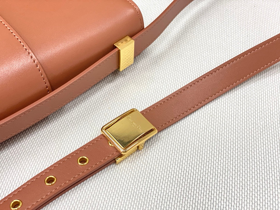 Dior 蒙田 30 Montaigne系列-24cm-牛皮平紋-深古銅金扣