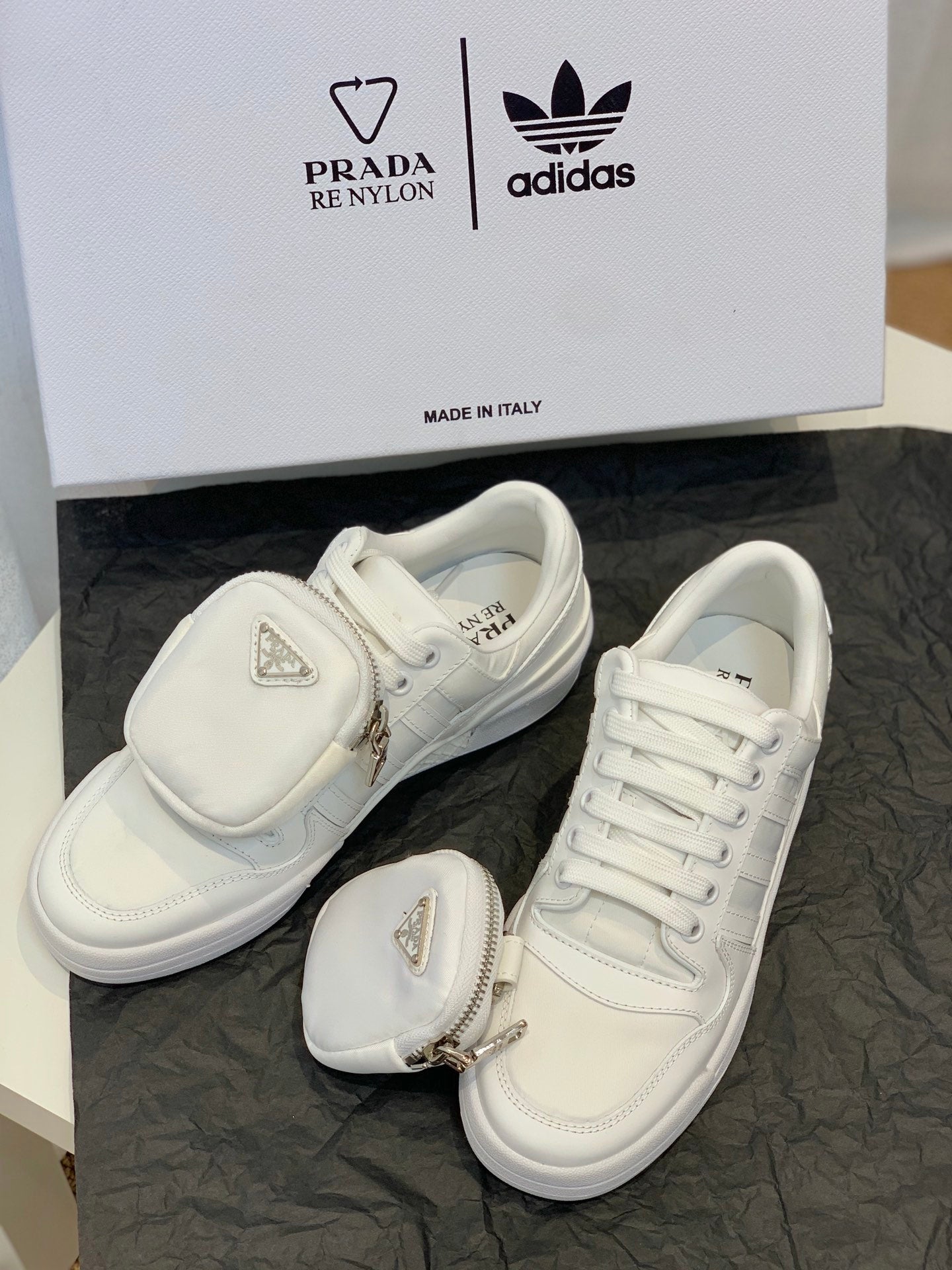 Prada 鞋-Prada x adidas 聯名款 運動休閒鞋