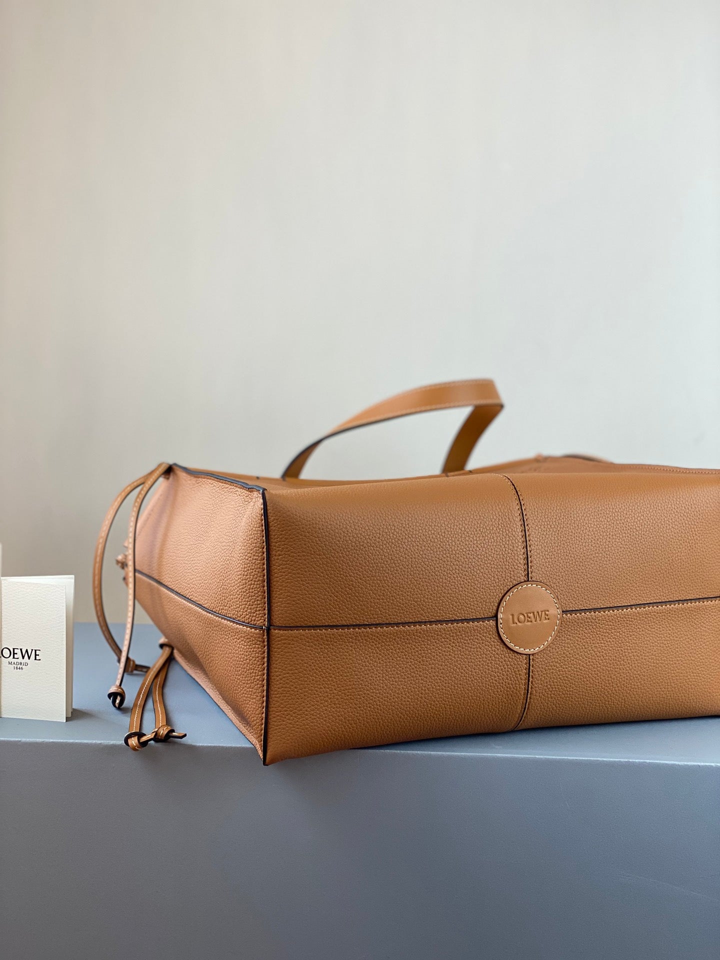 羅L威-Cushion tote 小號