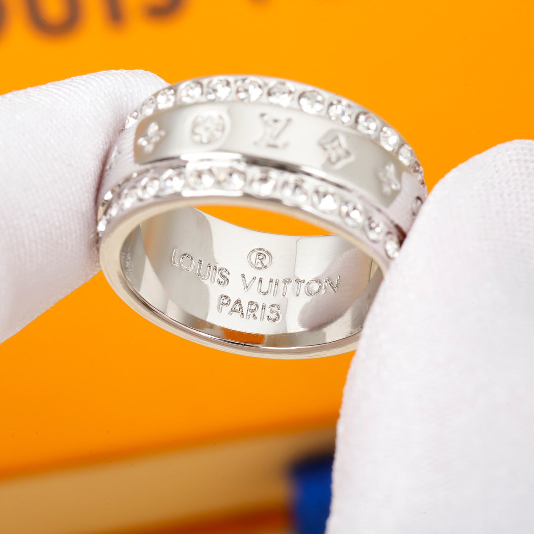 路L家-戒指