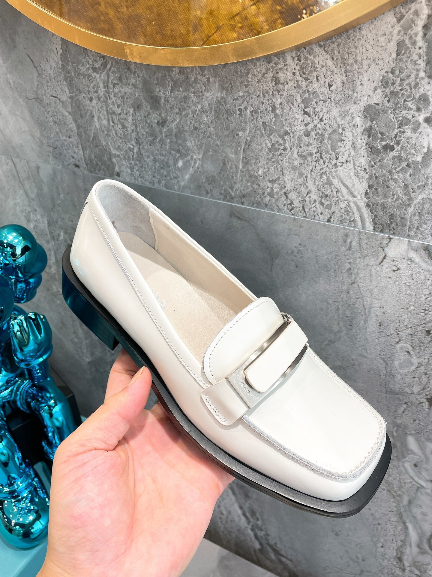Prada鞋-Prada 方頭皮鞋（白）