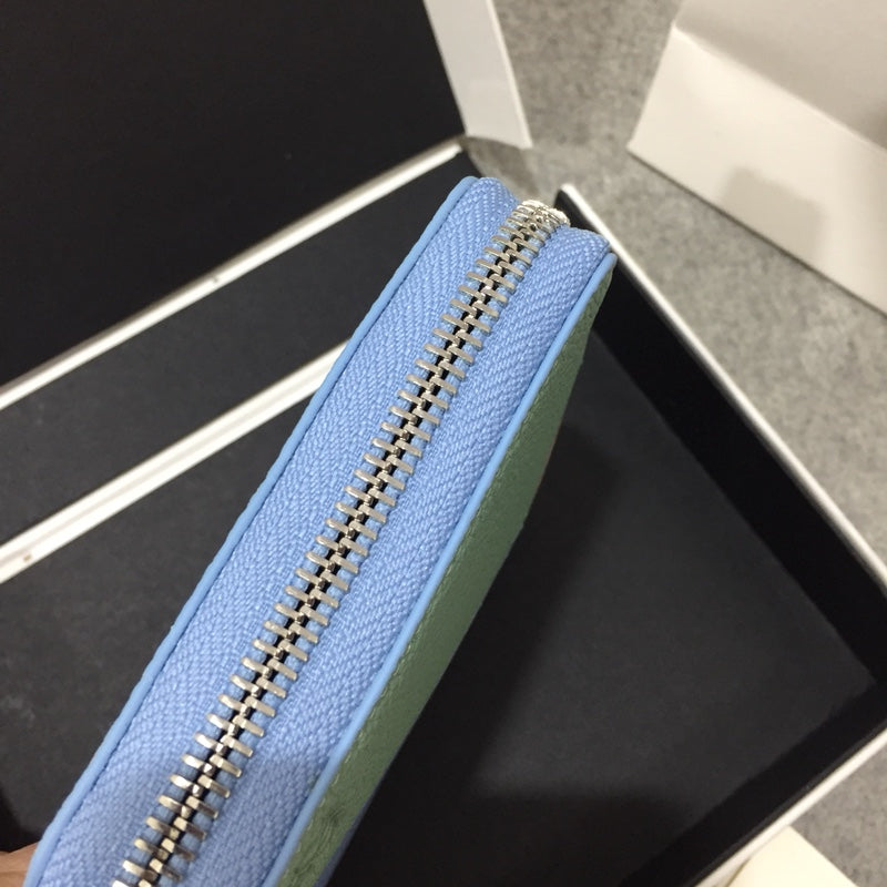 Loewe Puzzle系列 拉鍊短夾