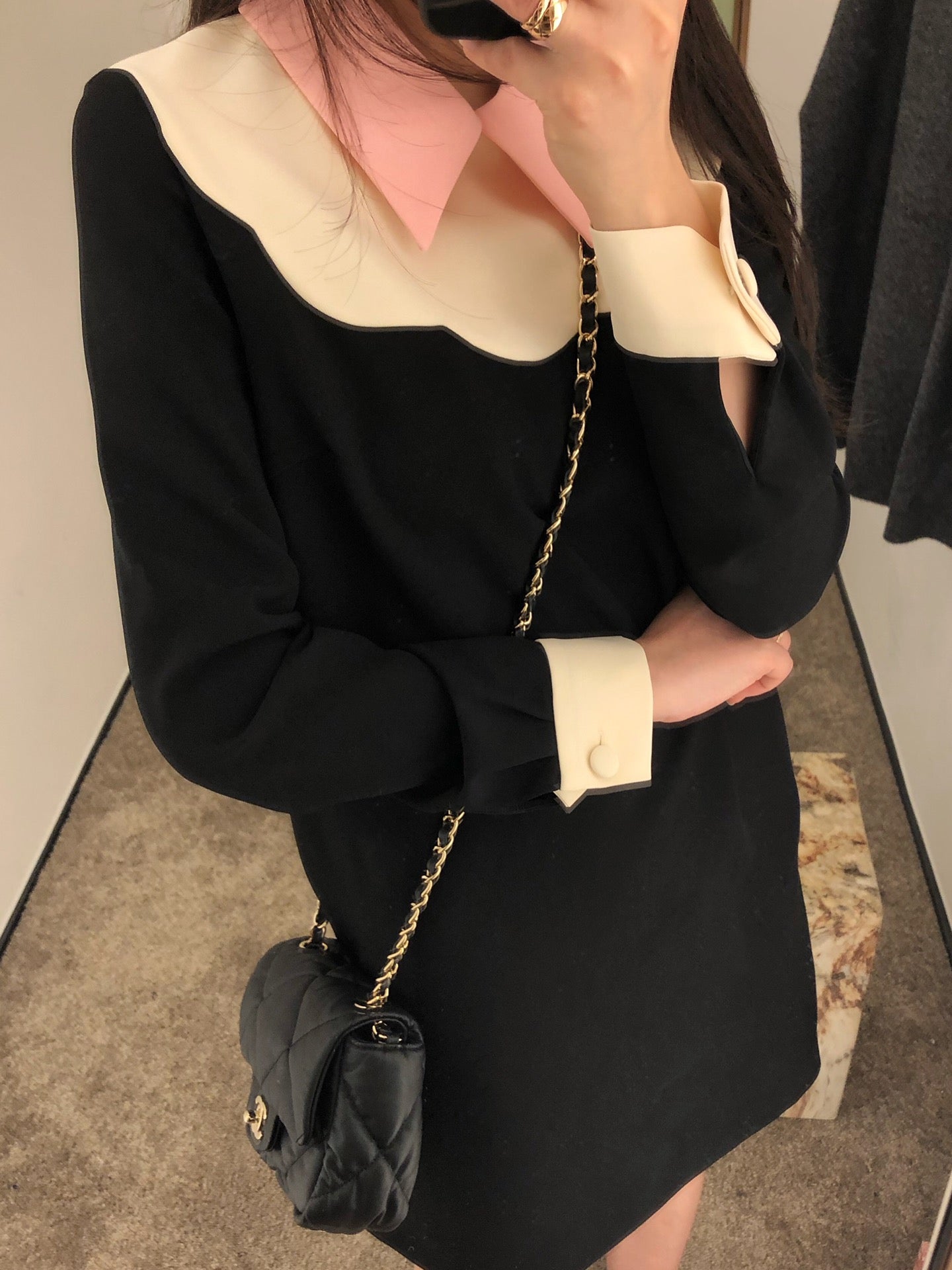 Chanel 度假系列柔軟小牛皮包-黑色