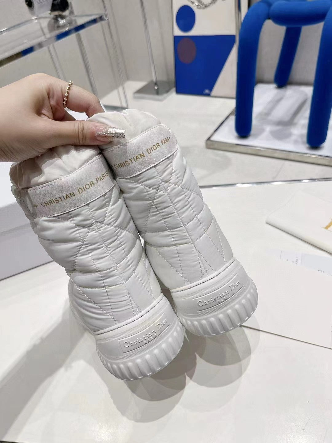 迪D家-22SS 羽絨羊毛短靴 白色
