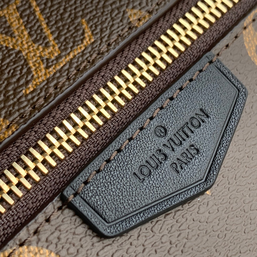 LV M60417 New Pouch手拿包