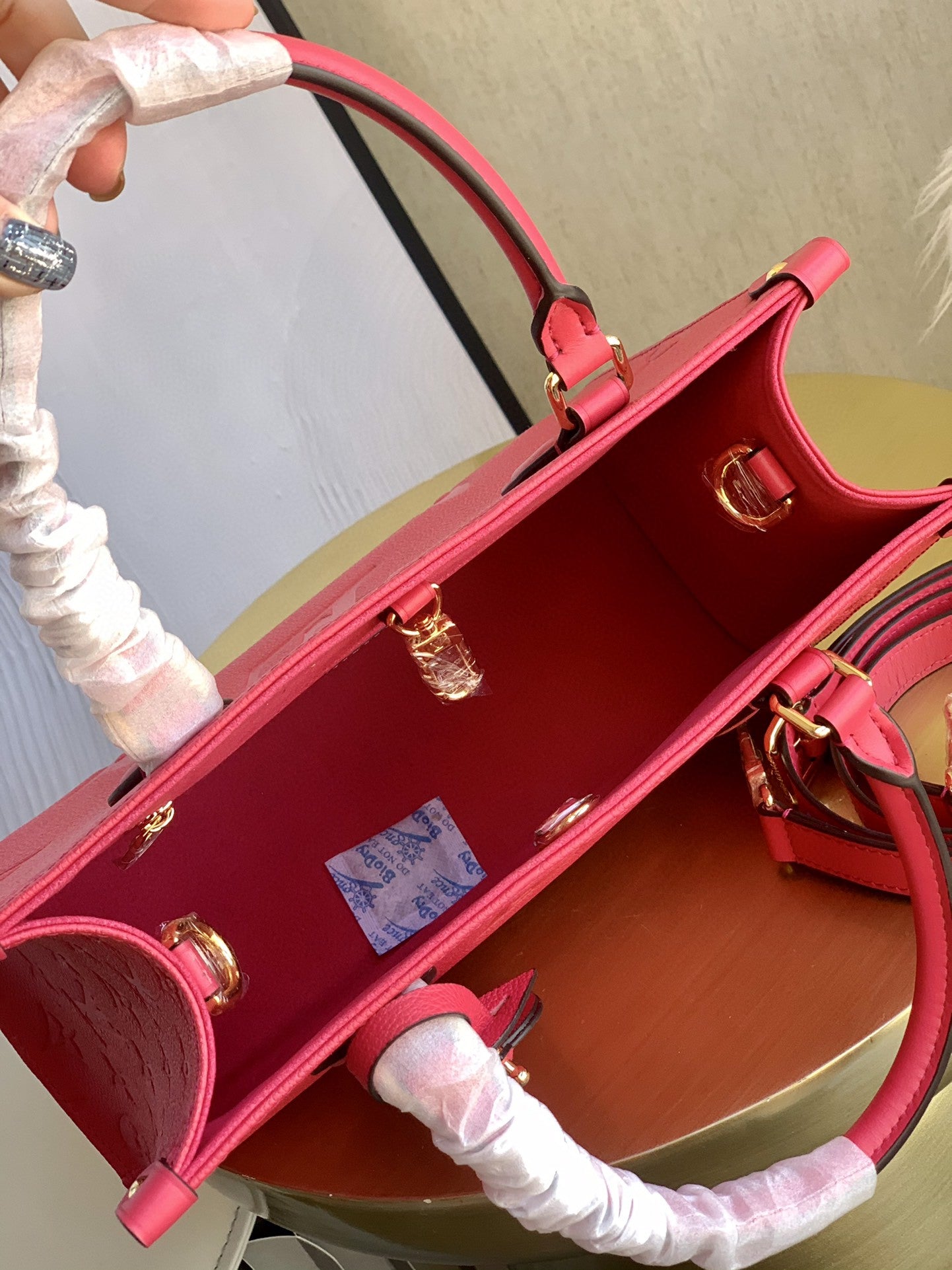 LV M45660 ONTHEGO PM小號手袋-玫紅色