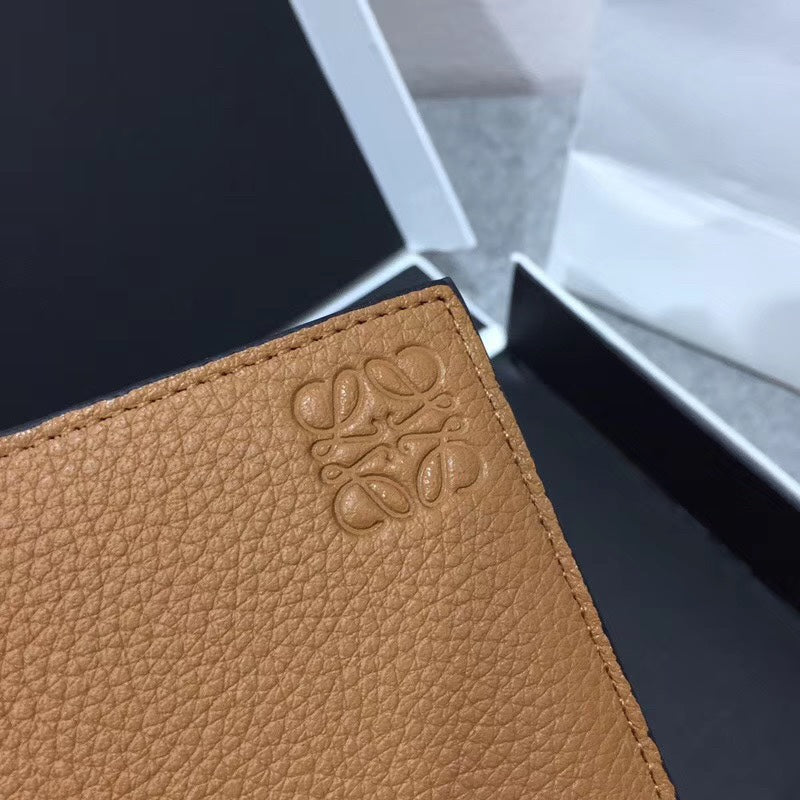 Loewe 男款對折短夾