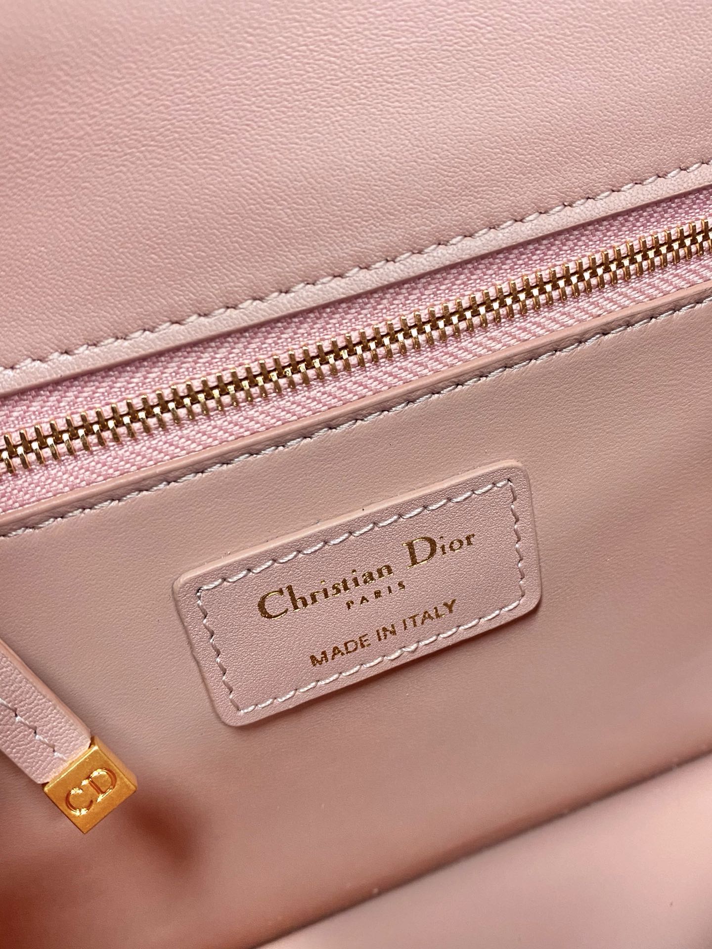 Dior 蒙田 30 Montaigne系列-24cm-牛皮平紋-粉色