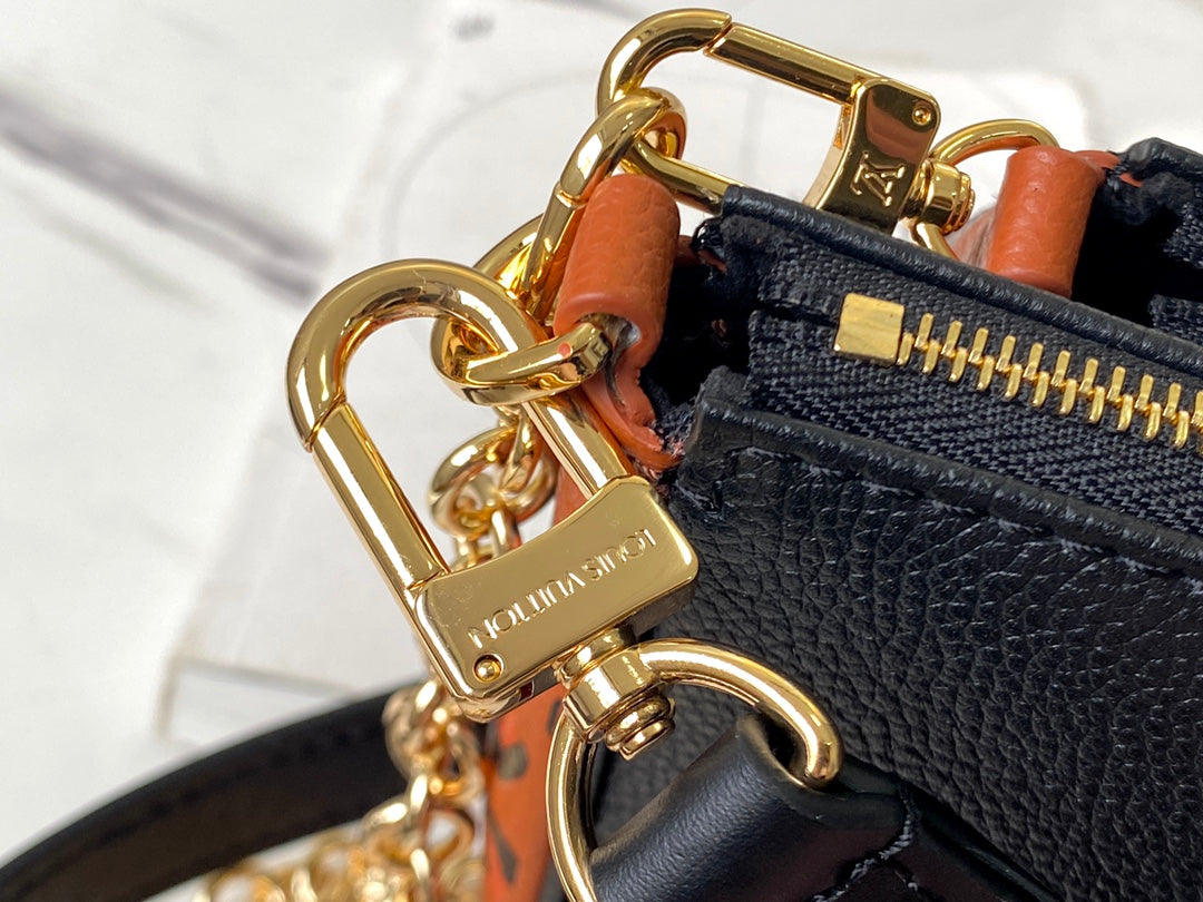 M80399 路L家-豹紋系列 Multi Pochette Accessories 手袋 三合一包