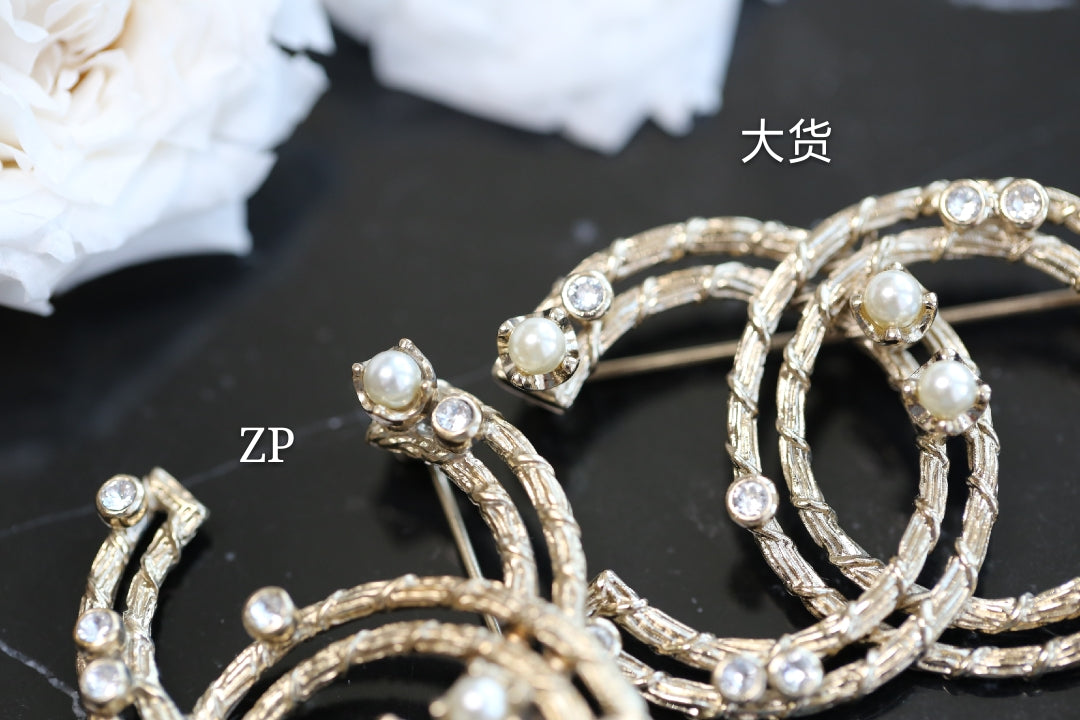 Chanel 胸針