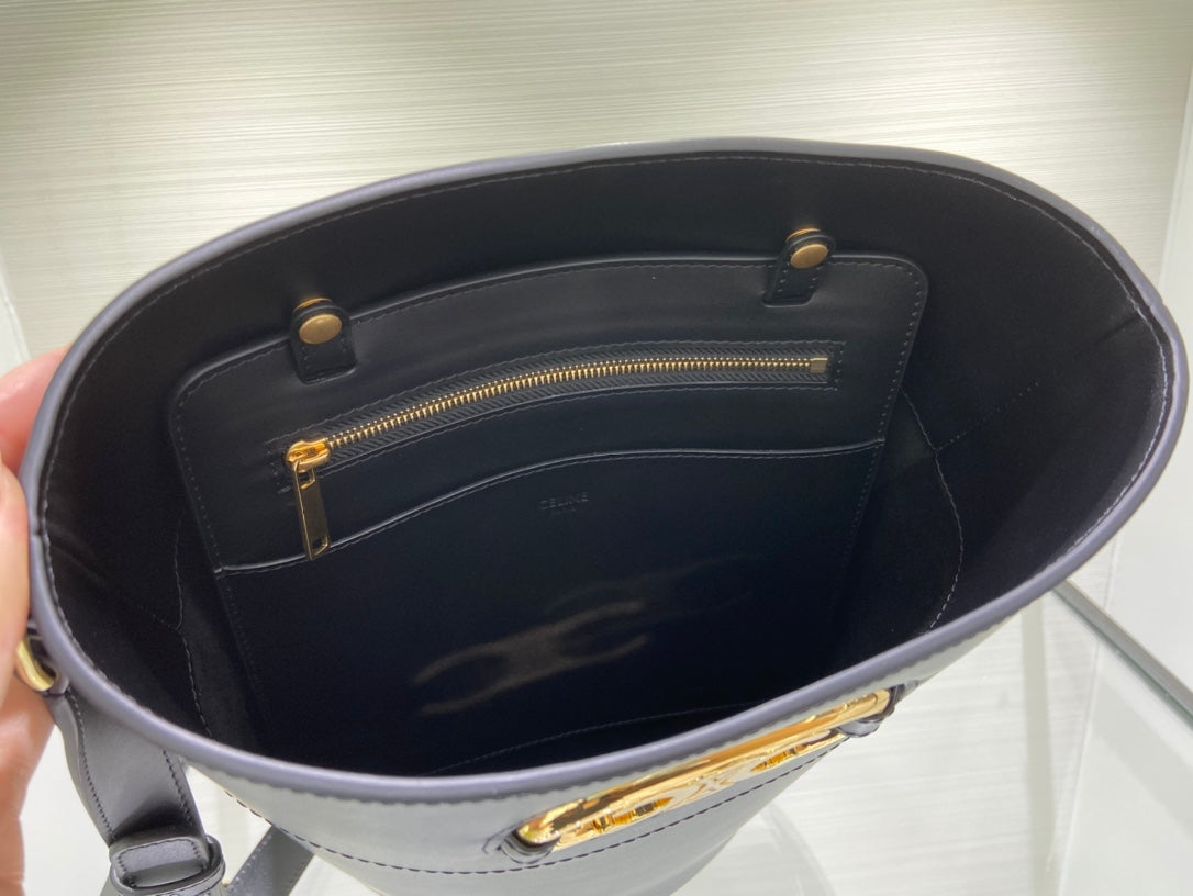 賽C家-BUCKET  牛皮肩背水桶包