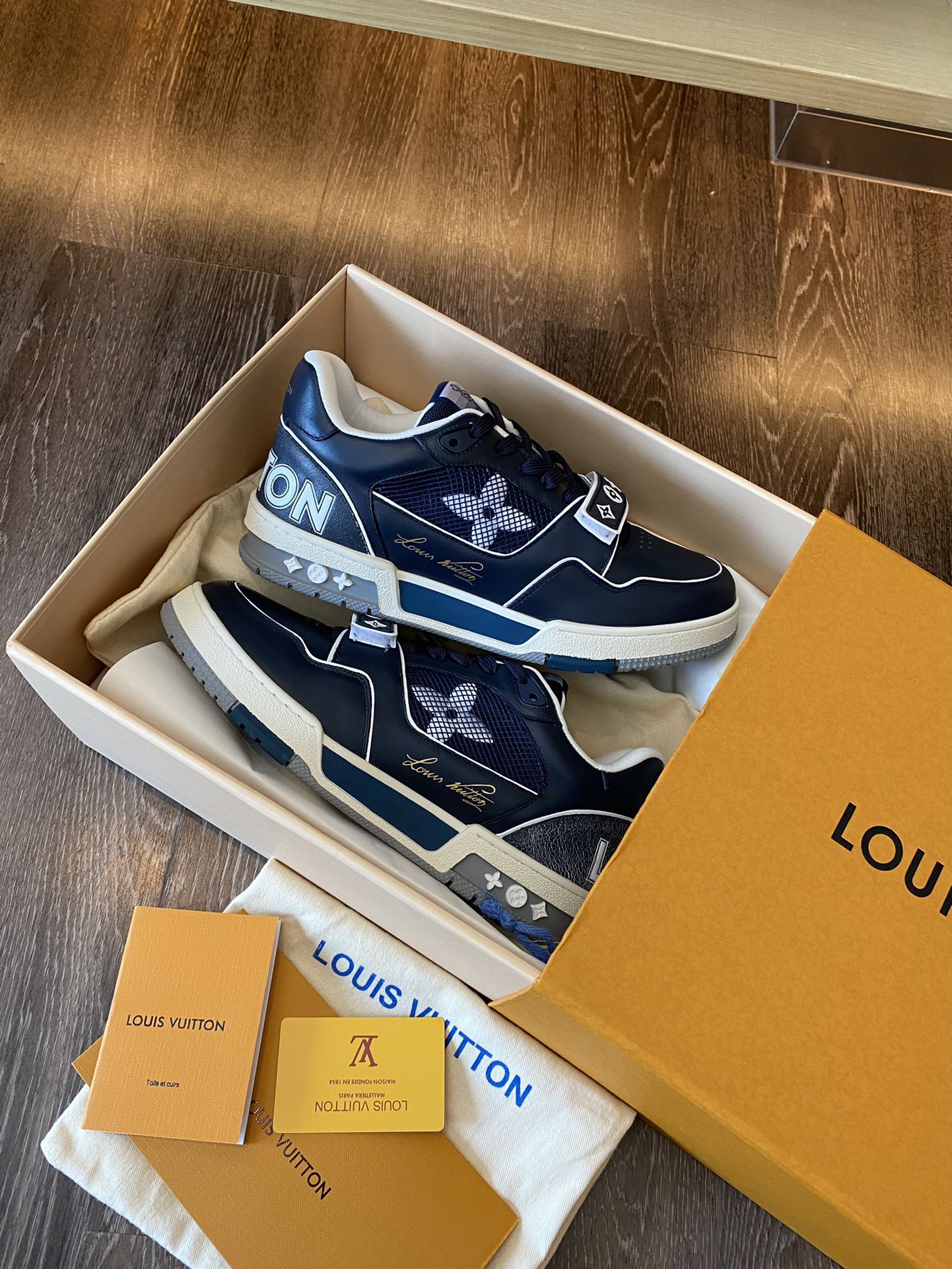 LV鞋-LV Trainer運動鞋