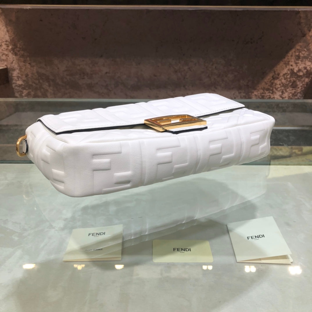 芬F家-Baguette-中型白色皮革法棍包