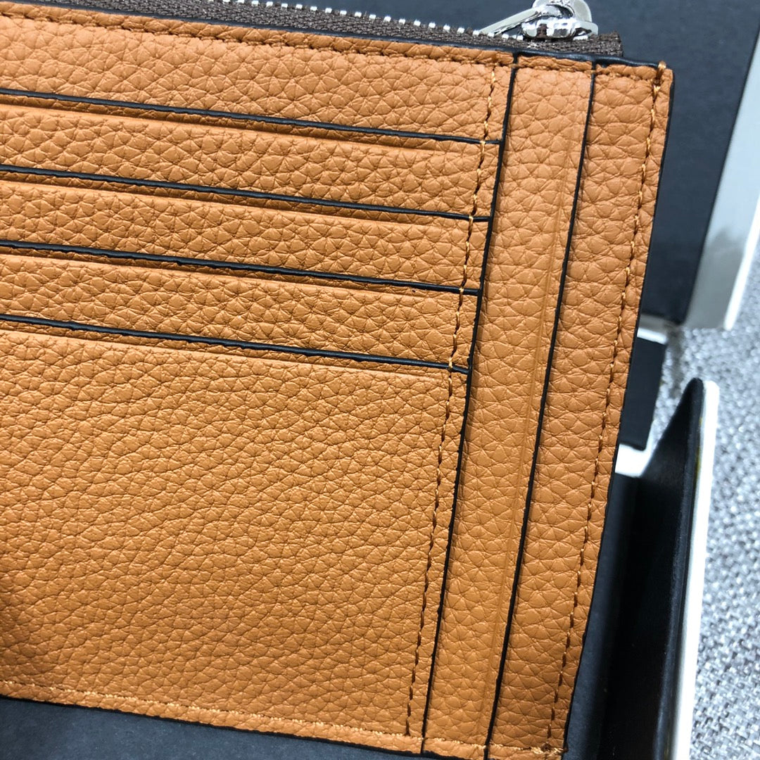 Loewe 拉鍊薄款小卡包