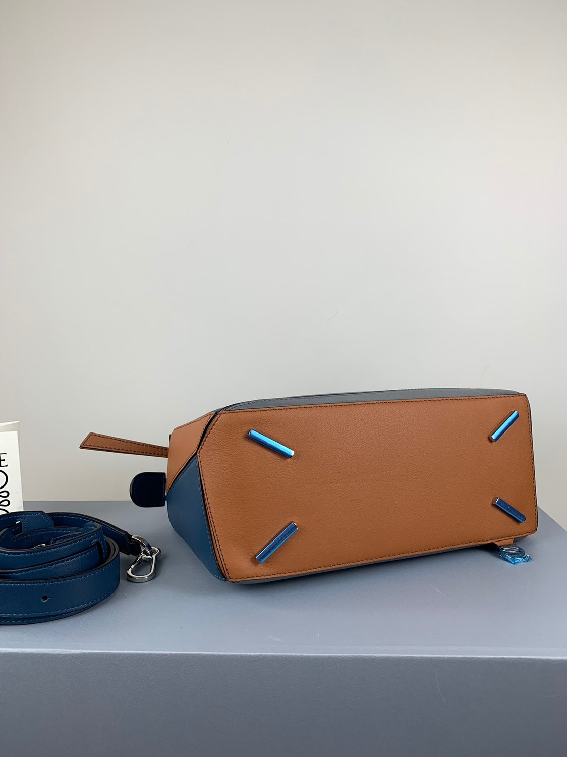 羅L威-Puzzle bag 小牛皮 中號