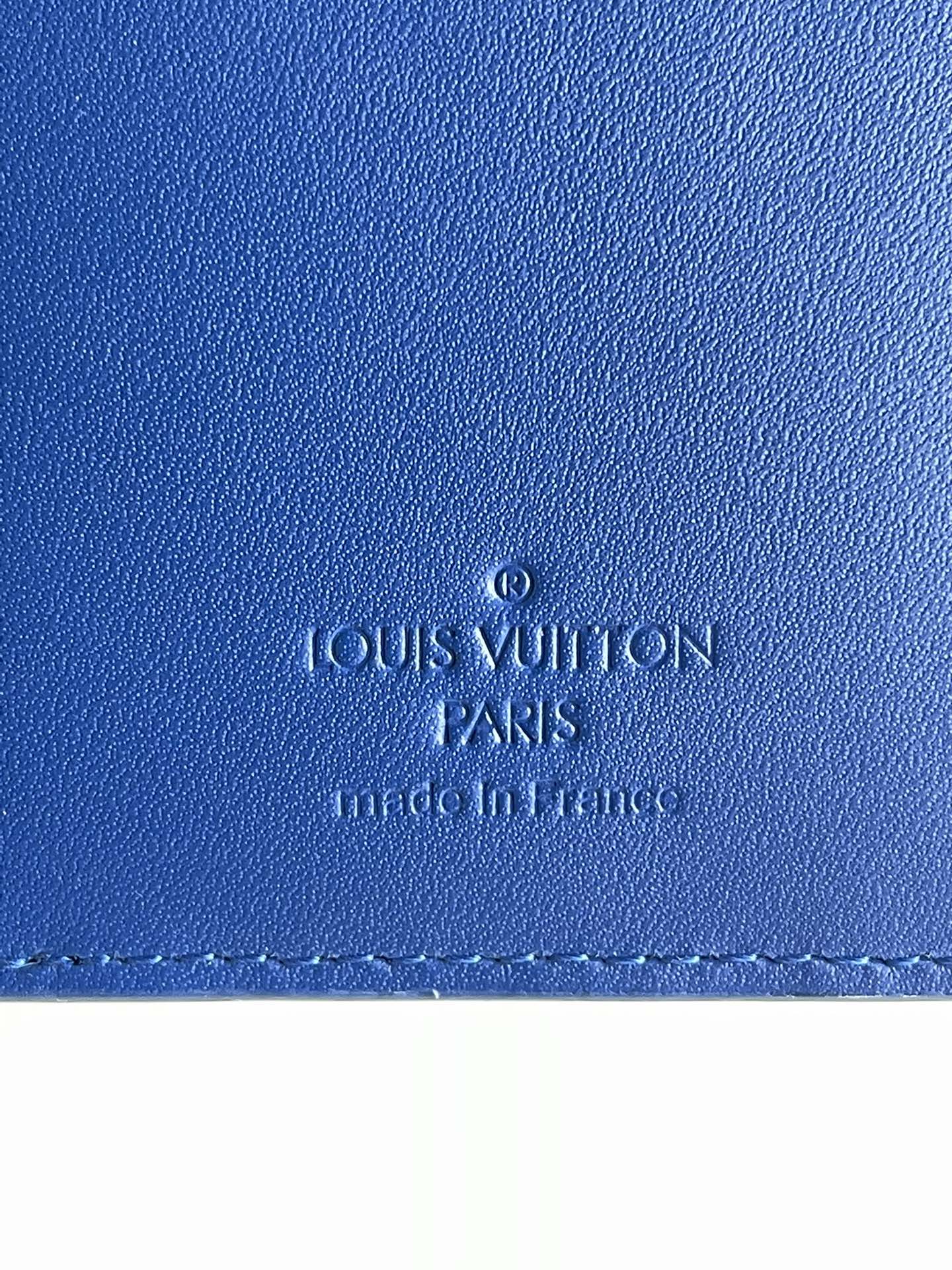 LV M80592 男款長夾