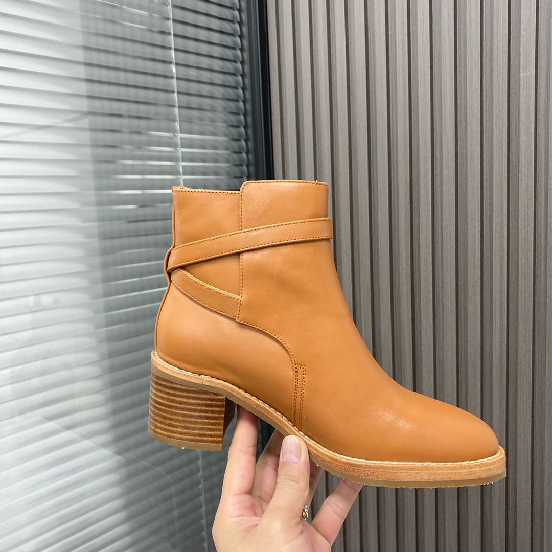 賽C家-全牛皮短靴  (尺碼35-39，40訂製）