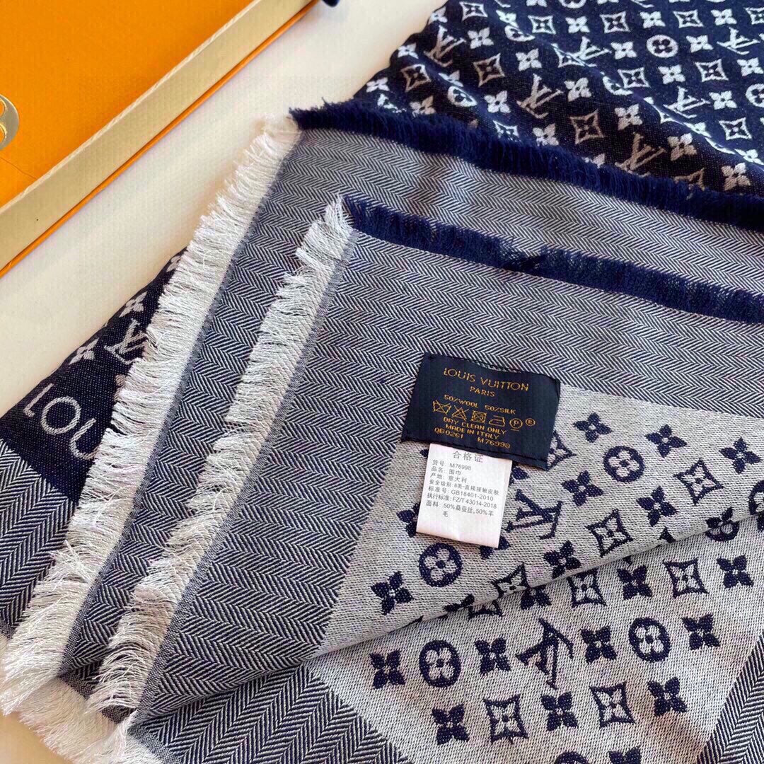路L家-字母logo提花圍巾 120*120cm 50%羊毛+50%桑蠶絲 藍色