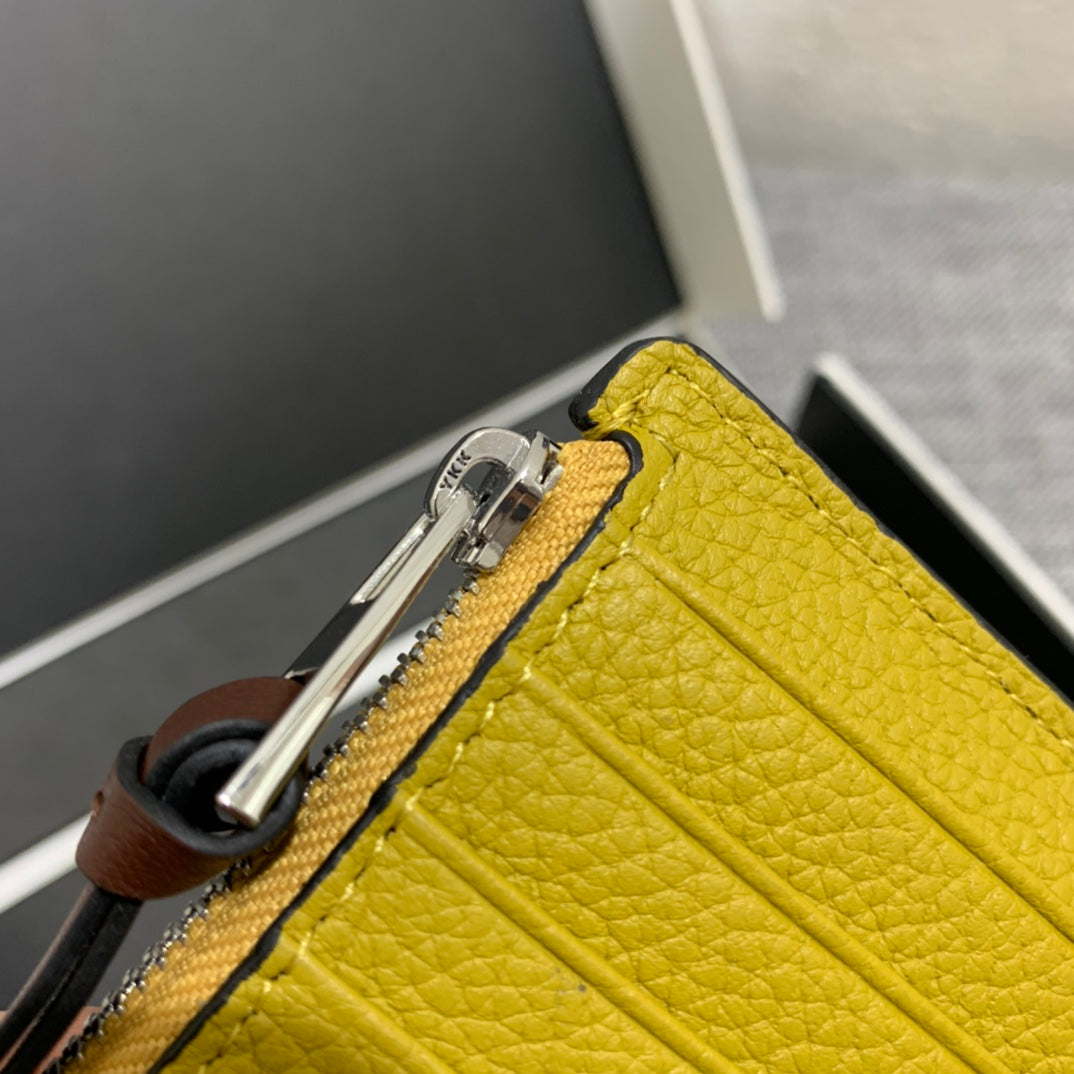Loewe 拉鍊小卡包