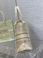 Dior Book Tote-小號36.5cm-金色老虎 聖誕限定