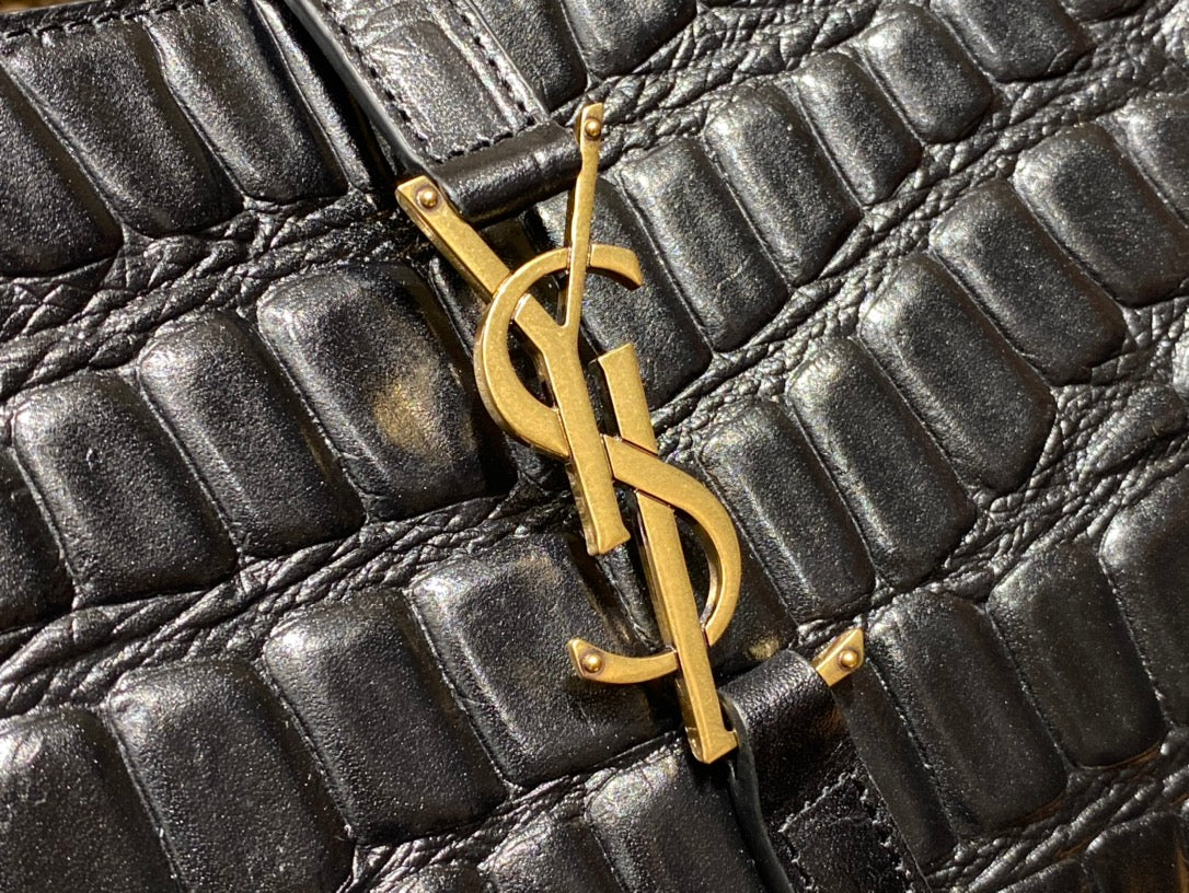 聖Y羅-馬鞍腋下包-黑色金扣-石頭皮