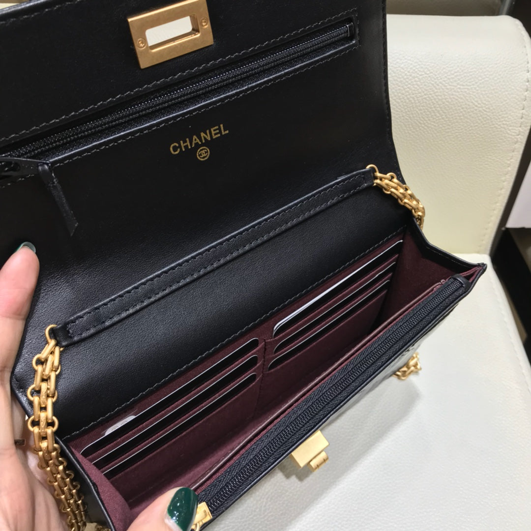 小香家-2.55復刻扣徽章woc