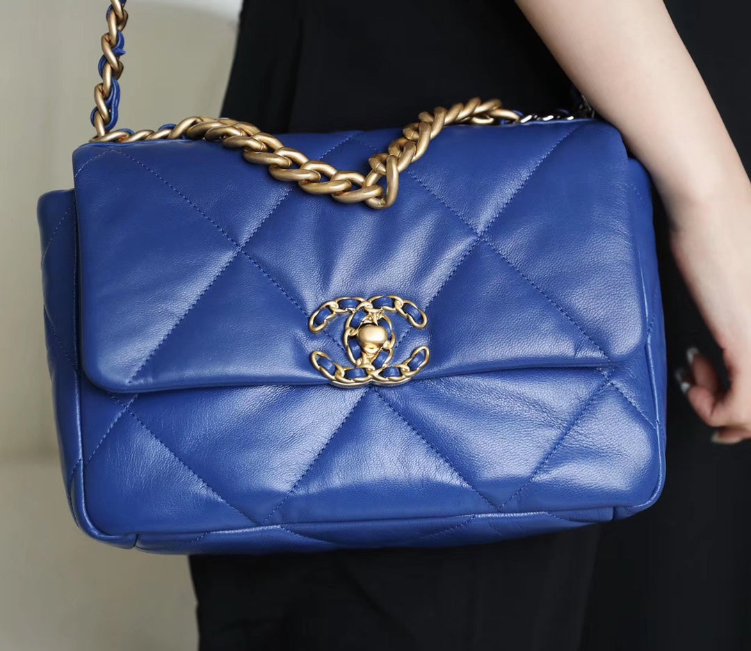 Chanel 19Bag-小號電光藍