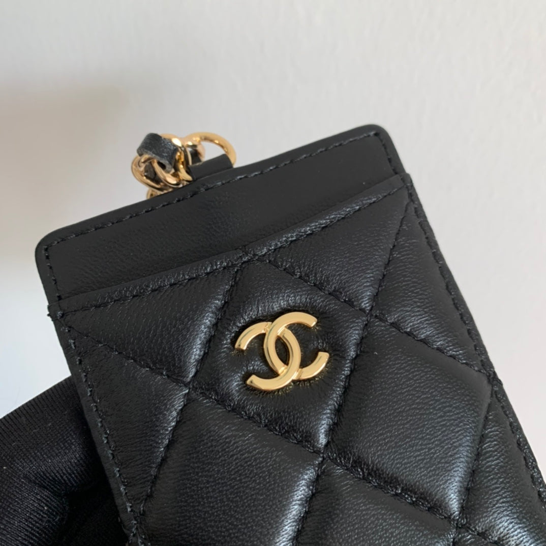 Chanel 證件套-黑色羊皮金扣