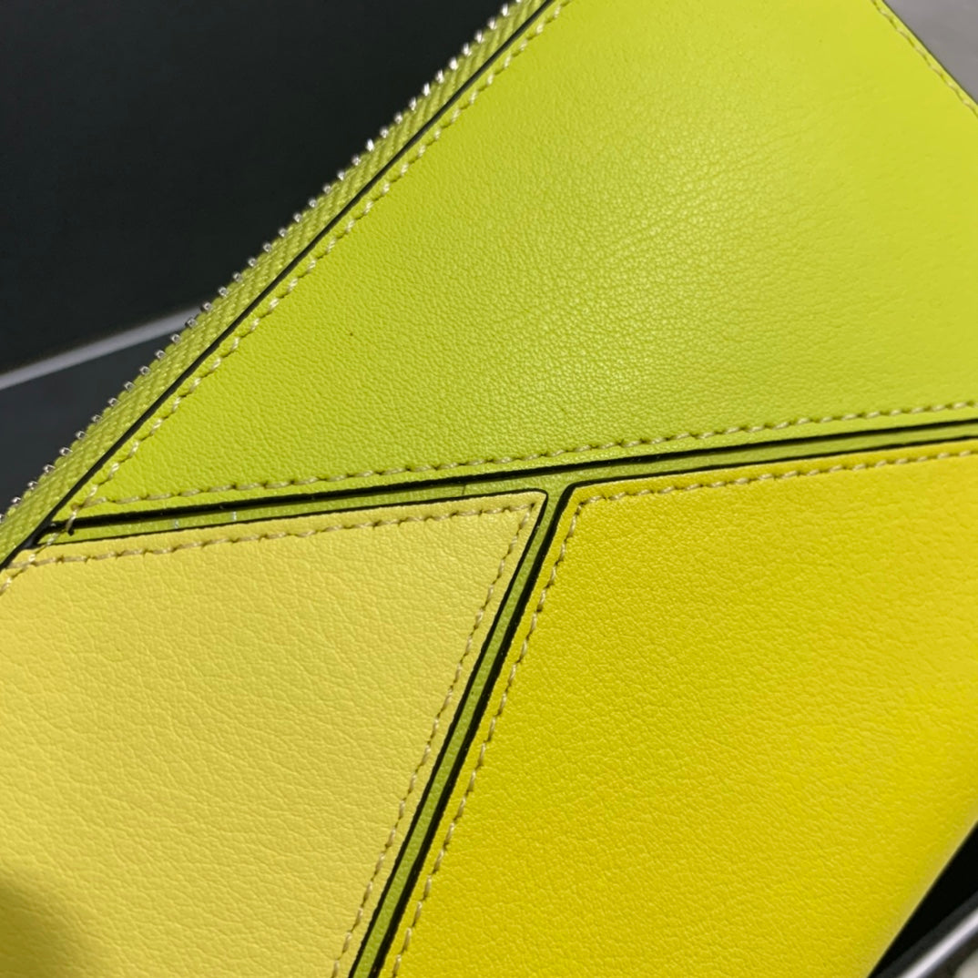 Loewe Puzzle zip around wallet 拉鍊長夾