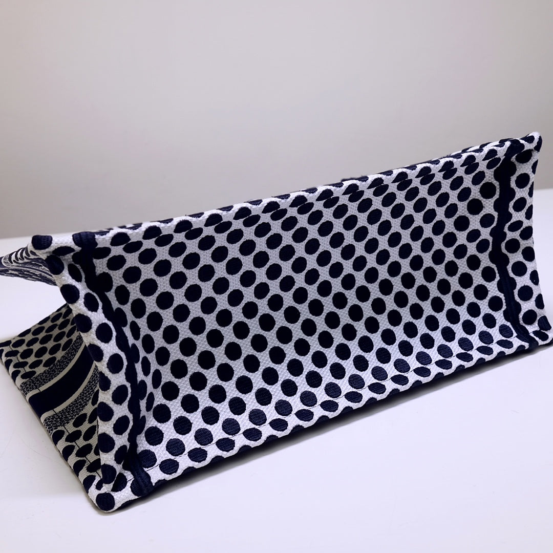 Dior Book Tote-小號36.5cm-黑色波點