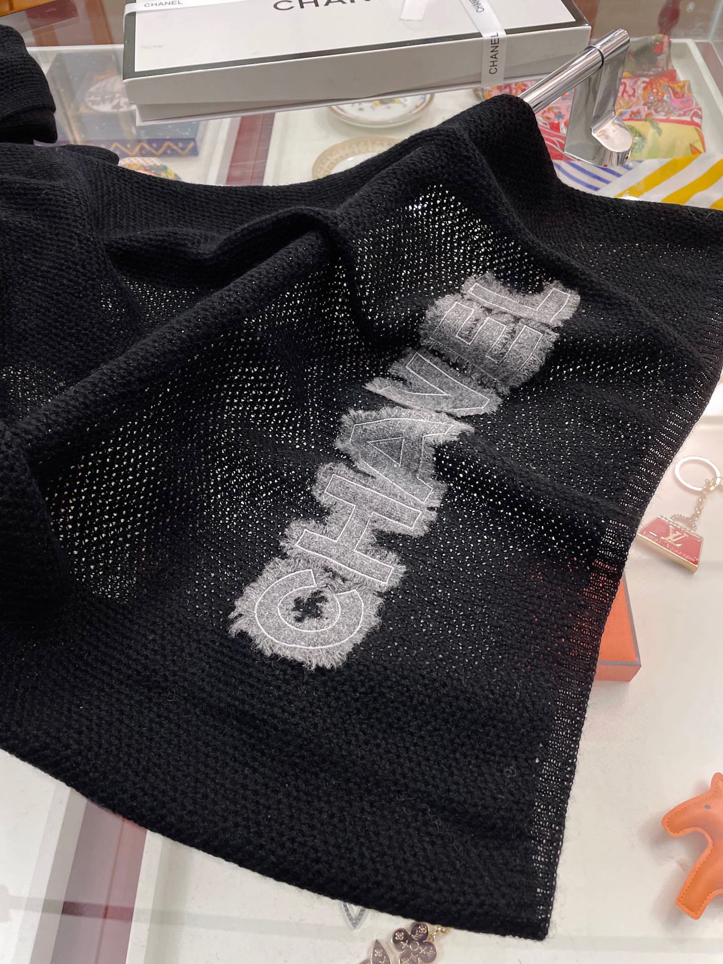 Chanel 羊絨圍巾