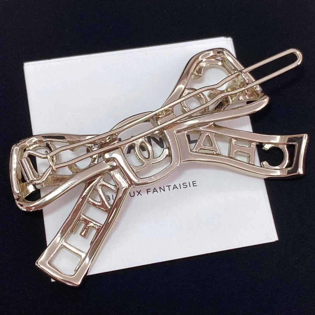 Chanel 髮夾