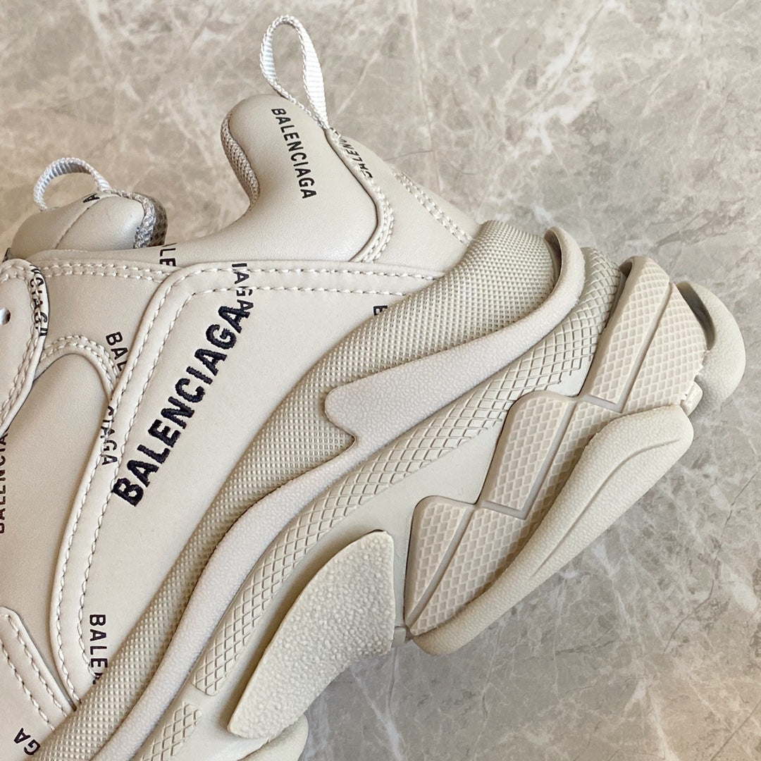 Balenciaga 巴黎世家-老爹鞋
