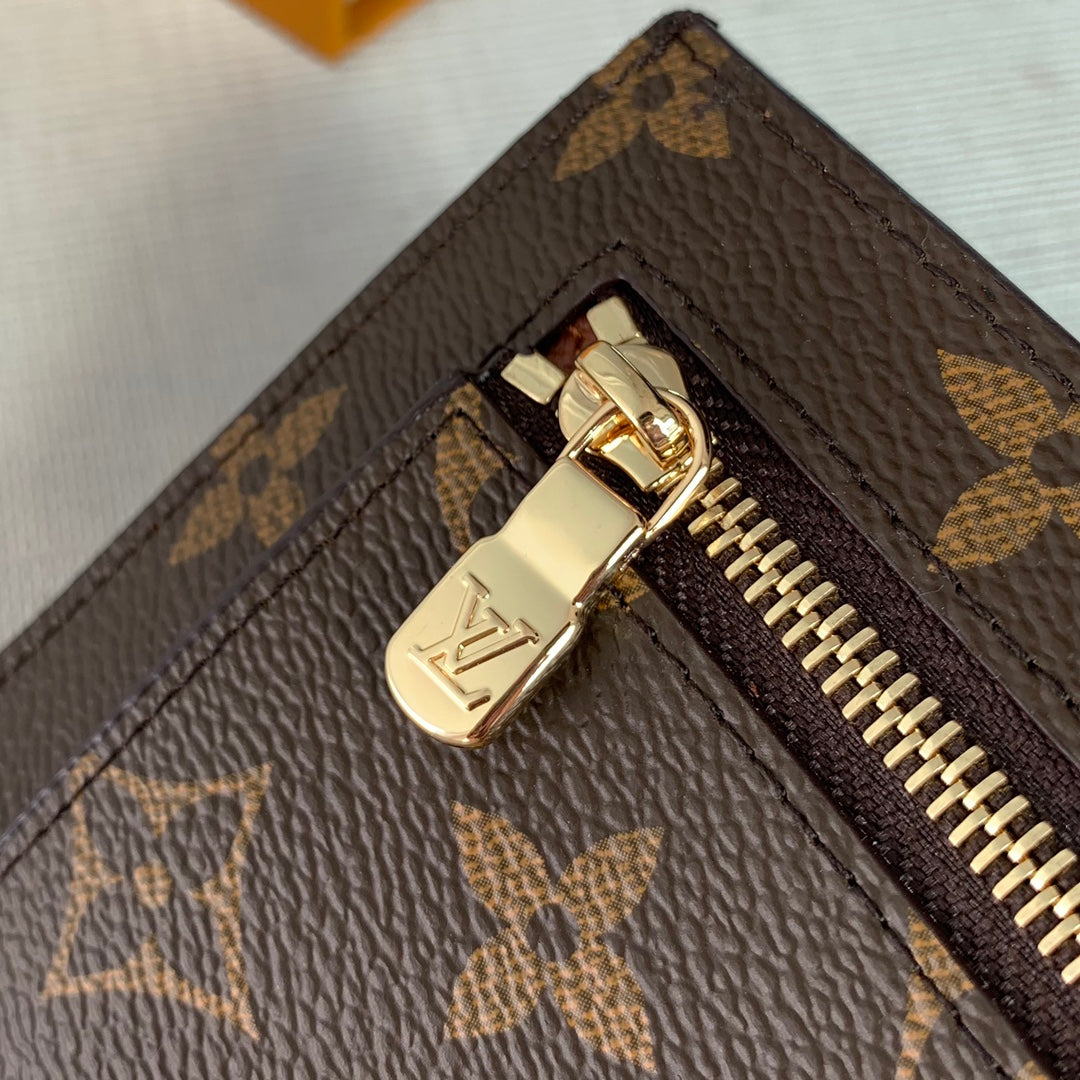 LV M60378 卡包