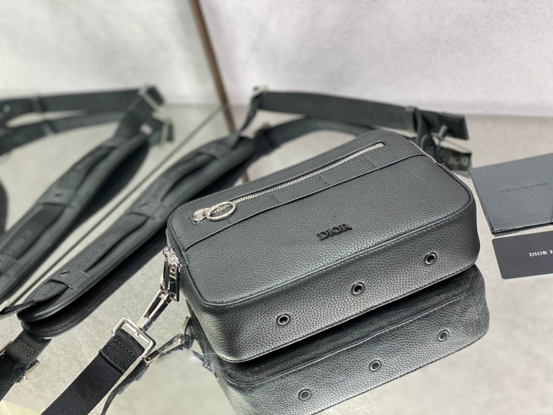 Dior 經典相機包-22*15*5cm