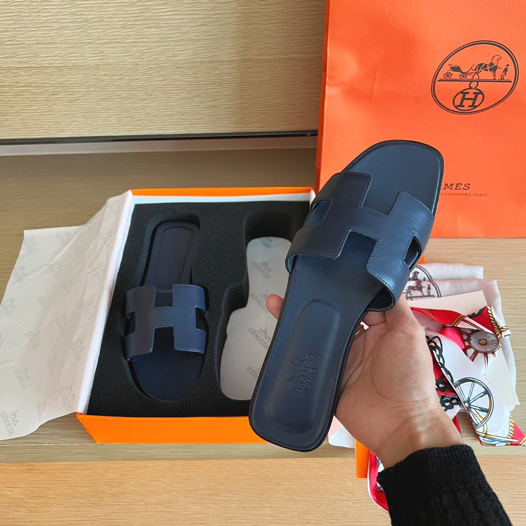 小愛款-H平底拖鞋 純色皮面 全包中底