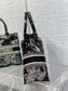 Dior Book Tote-小號36.5cm-星座系列