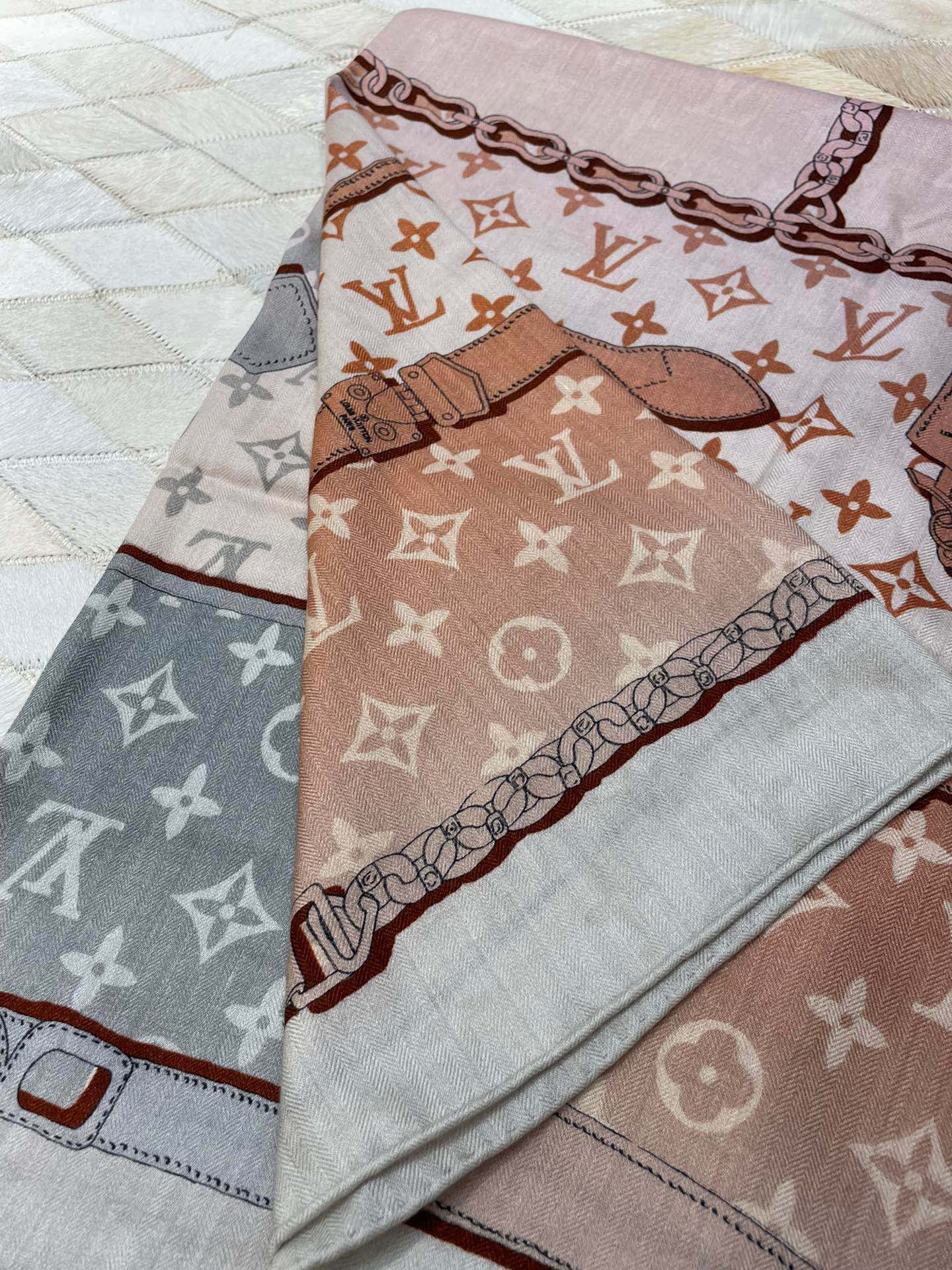 路L家-雙面同色圍巾 110*110cm baby絨級別
