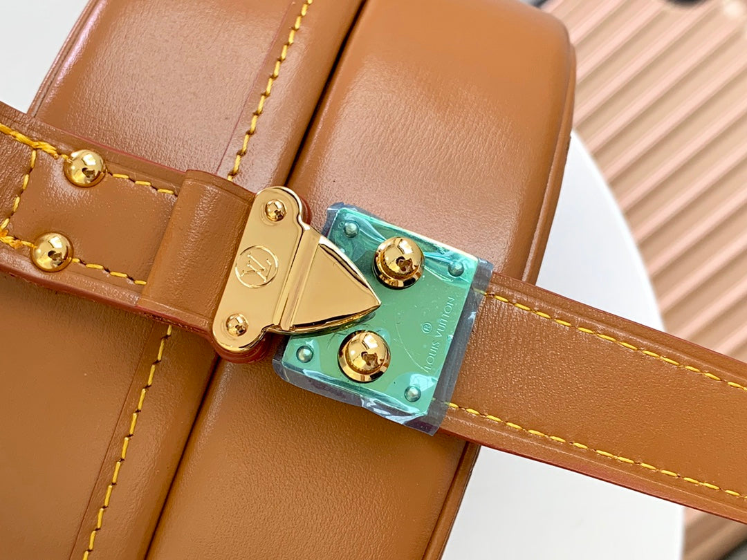 M52972 路L家-2019早春系列 Petite Boite Chapeau 圓餅包