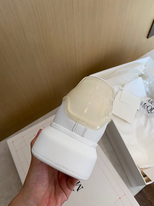 麥M昆-經典小白鞋 果凍膠尾 淡黃色