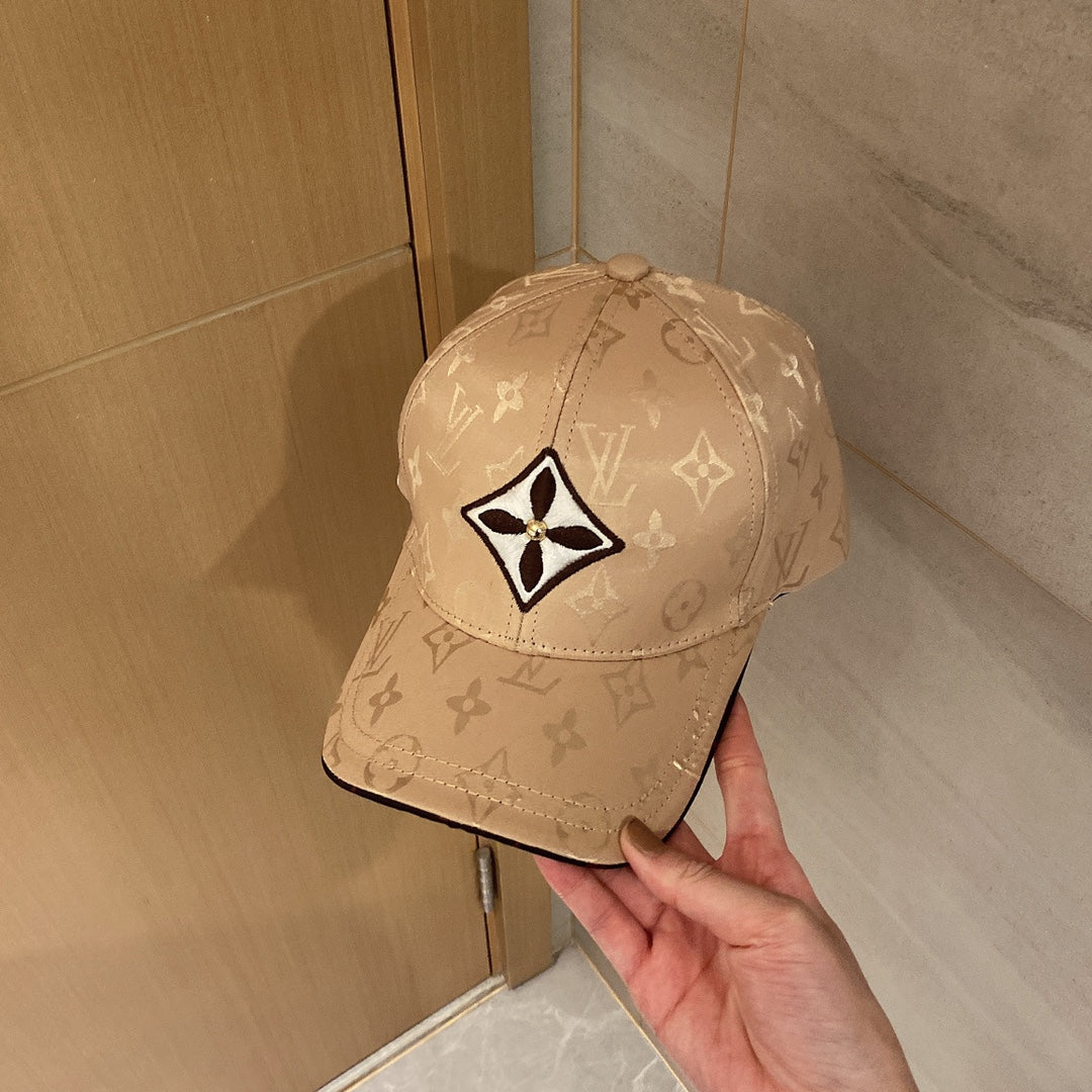 路L家-新款LOGO拼接棒球帽 2色
