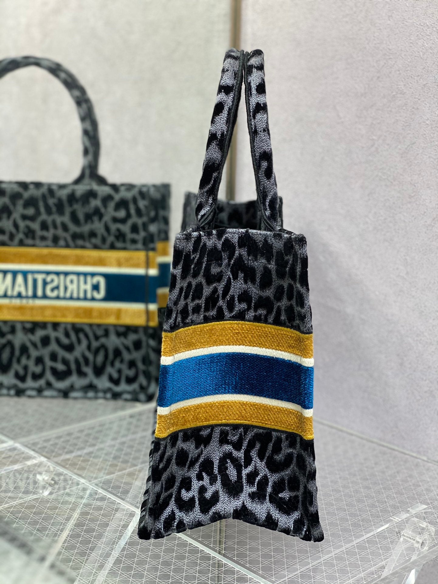 Dior Book Tote-小號36.5cm-絲絨豹紋-黃