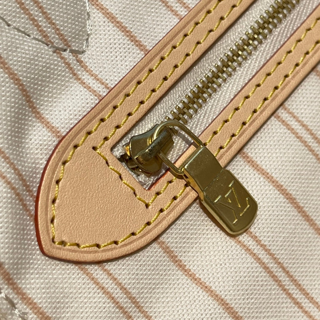 M41361 路L家-Neverfull 白格