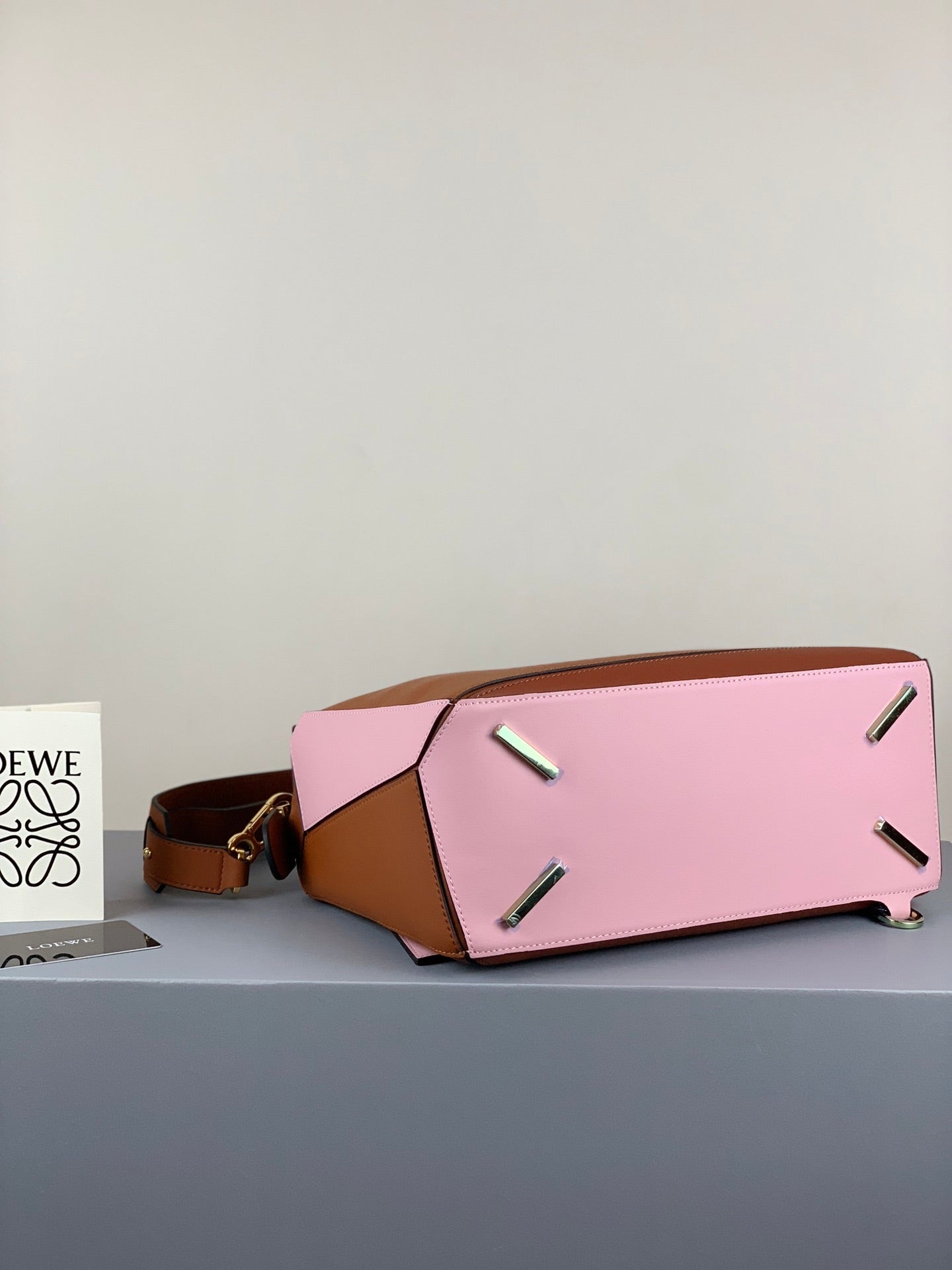 羅L威-Puzzle bag 小牛皮 中號