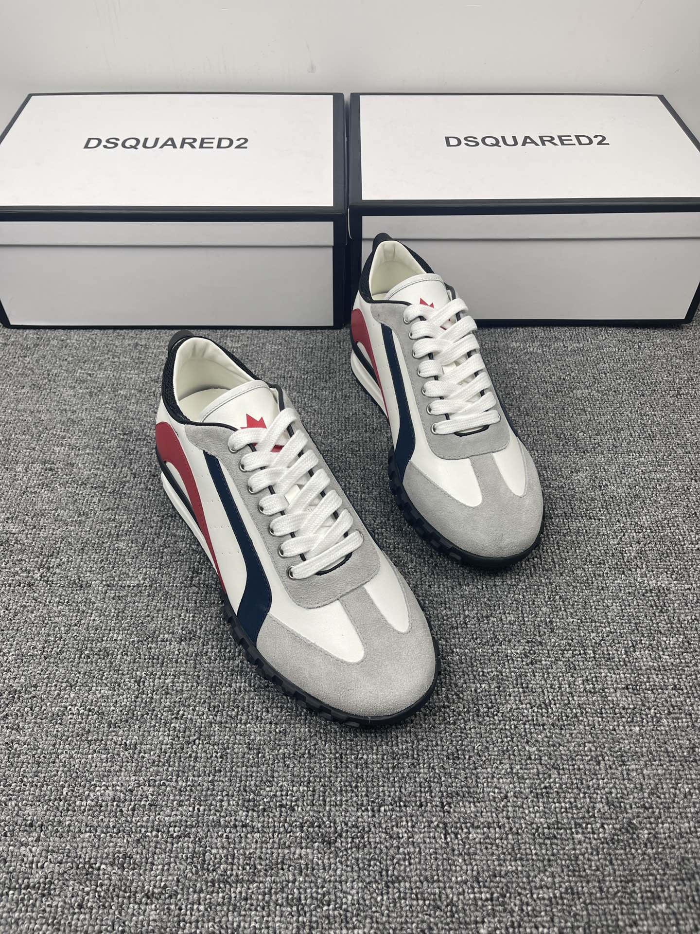 Dsq-2022新款 平底休閒鞋 灰色